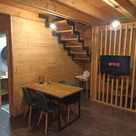 Maraska House Casa de Férias Kamienna Gora